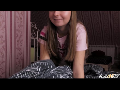 ❤️ Nitsentsitra lalina ny BFF-ny i Blondie ary niditra tao am-bavany ☑ Voasary vetaveta vita an-trano amin'ny pôrnôgrafia mg.pornhdvideos.ru ☑